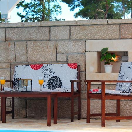 Bungalow Vice With Pool Pakoštane Exterior foto